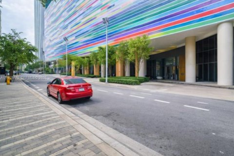 Copropriété à louer à Miami, Floride: 1 chambre, 68.93 m2 № 2027388 - photo 2