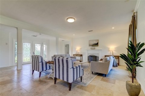 House in Dunedin, Florida 5 bedrooms, 587.98 sq.m. № 1750659 - photo 7