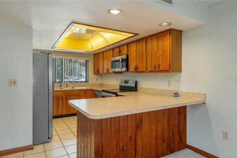 Condo in Lake Wales, Florida, 2 bedrooms  № 1736948 - photo 6