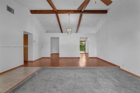 House in Boca Raton, Florida 4 bedrooms, 170.75 sq.m. № 1871937 - photo 4