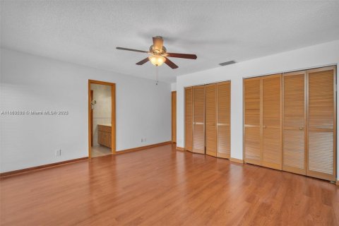 House in Boca Raton, Florida 4 bedrooms, 170.75 sq.m. № 1871937 - photo 10
