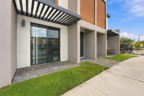 Touwnhouse à vendre à Kissimmee, Floride: 3 chambres, 126.35 m2 № 2425820 - photo 5
