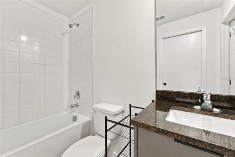 Touwnhouse à vendre à Kissimmee, Floride: 3 chambres, 126.35 m2 № 2425820 - photo 16