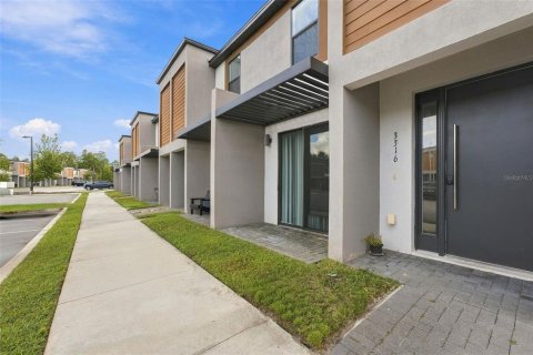 Touwnhouse à vendre à Kissimmee, Floride: 3 chambres, 126.35 m2 № 2425820 - photo 4