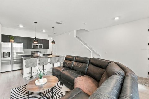 Touwnhouse à vendre à Kissimmee, Floride: 3 chambres, 126.35 m2 № 2425820 - photo 8