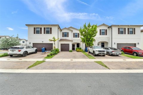Adosado en alquiler en Miami, Florida, 3 dormitorios, 123.65 m2 № 2084996 - foto 2