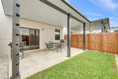 Adosado en alquiler en Miami, Florida, 3 dormitorios, 123.65 m2 № 2084996 - foto 20
