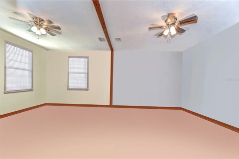 House in Dade City, Florida 3 bedrooms, 237.64 sq.m. № 1517087 - photo 25