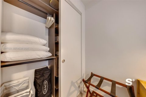 Copropriété à vendre à Miami, Floride: 2 chambres, 85.93 m2 № 2243638 - photo 28