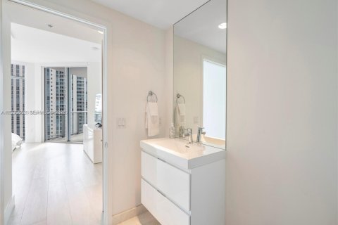 Copropriété à vendre à North Miami Beach, Floride: 2 chambres, 159.61 m2 № 1994669 - photo 22