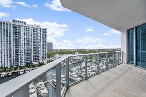 Copropriété à vendre à North Miami Beach, Floride: 2 chambres, 159.61 m2 № 1994669 - photo 6