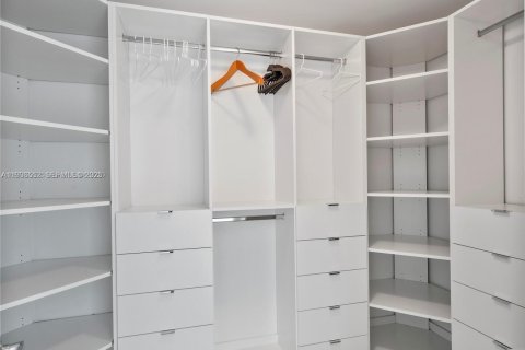 Copropriété à vendre à North Miami Beach, Floride: 2 chambres, 159.61 m2 № 1994669 - photo 20