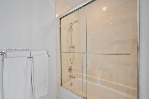 Copropriété à vendre à North Miami Beach, Floride: 2 chambres, 159.61 m2 № 1994669 - photo 23