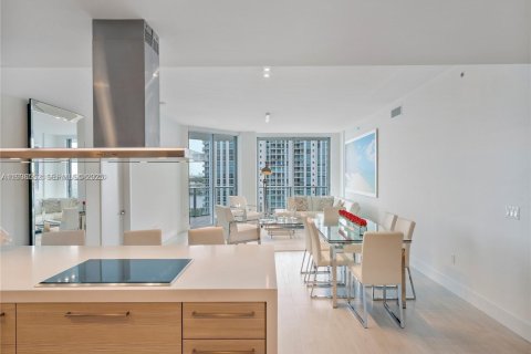 Copropriété à vendre à North Miami Beach, Floride: 2 chambres, 159.61 m2 № 1994669 - photo 7