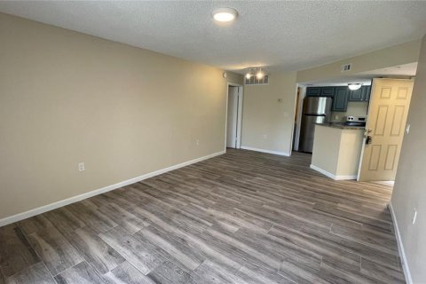 Condominio en alquiler en Orlando, Florida, 2 dormitorios, 80.27 m2 № 1906838 - foto 4
