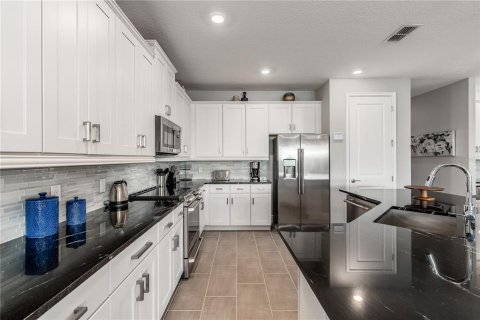 House in Four Corners, Florida 6 bedrooms, 318.47 sq.m. № 1777275 - photo 18