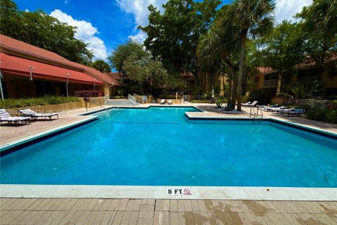 Condo in Coral Springs, Florida, 2 bedrooms  № 2263056