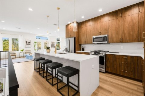 Adosado en venta en Saint Petersburg, Florida, 3 dormitorios, 183.57 m2 № 1555100 - foto 10