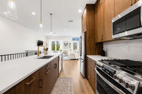 Adosado en venta en Saint Petersburg, Florida, 3 dormitorios, 183.57 m2 № 1555100 - foto 17