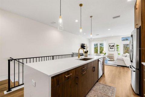 Adosado en venta en Saint Petersburg, Florida, 3 dormitorios, 183.57 m2 № 1555100 - foto 18