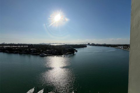 Condominio en venta en Miami Beach, Florida, 1 dormitorio, 84.54 m2 № 1739683 - foto 18