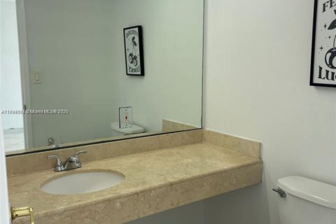 Condominio en venta en Miami Beach, Florida, 1 dormitorio, 84.54 m2 № 1739683 - foto 8