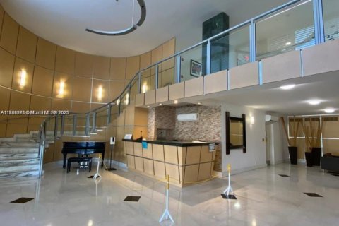 Condominio en venta en Miami Beach, Florida, 1 dormitorio, 84.54 m2 № 1739683 - foto 23