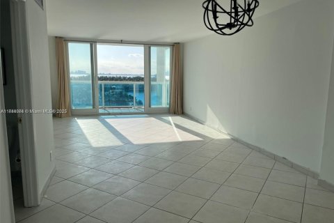 Condominio en venta en Miami Beach, Florida, 1 dormitorio, 84.54 m2 № 1739683 - foto 6