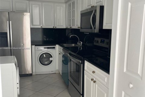 Condominio en venta en Miami Beach, Florida, 1 dormitorio, 84.54 m2 № 1739683 - foto 7