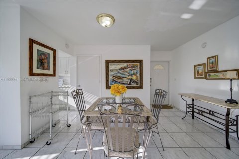 Appartement à louer à Fort Lauderdale, Floride: 1 chambre, 88.26 m2 № 2079448 - photo 7