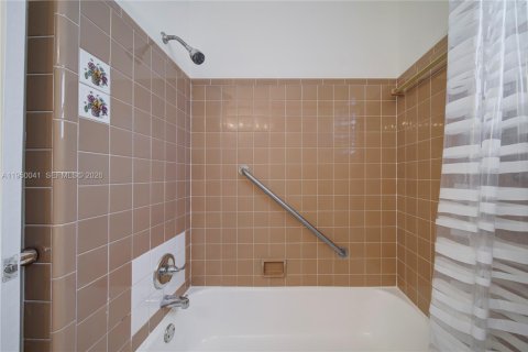Appartement à louer à Fort Lauderdale, Floride: 1 chambre, 88.26 m2 № 2079448 - photo 17