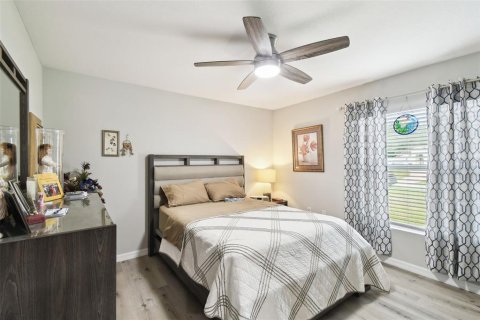 House in Hudson, Florida 4 bedrooms, 266.82 sq.m. № 1720138 - photo 29