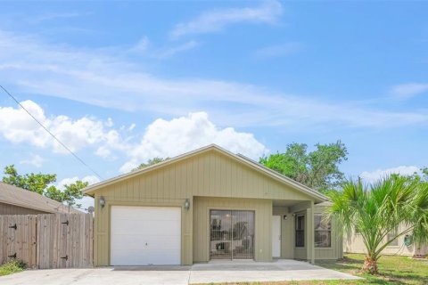 Casa en venta en Sarasota, Florida, 3 dormitorios, 99.41 m2 № 1895051 - foto 1