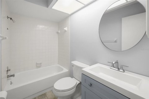 Casa en venta en Sarasota, Florida, 3 dormitorios, 99.41 m2 № 1895051 - foto 12
