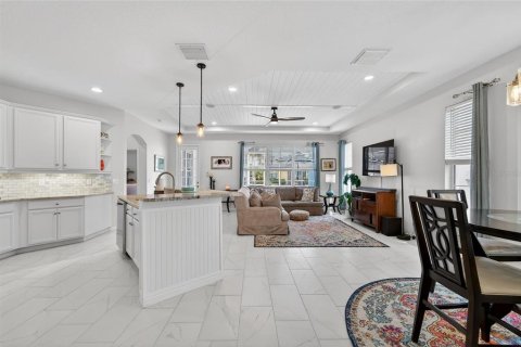 Villa ou maison à vendre à Apollo Beach, Floride: 3 chambres, 182.09 m2 № 2096304 - photo 5