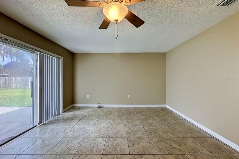 Villa ou maison à vendre à Poinciana, Floride: 4 chambres, 164.99 m2 № 2147925 - photo 30