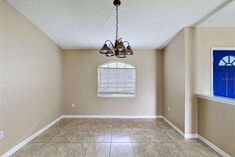 Villa ou maison à vendre à Poinciana, Floride: 4 chambres, 164.99 m2 № 2147925 - photo 24