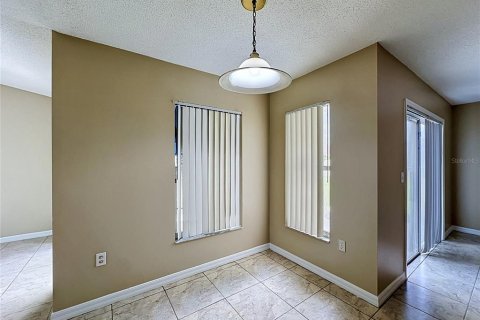 Villa ou maison à vendre à Poinciana, Floride: 4 chambres, 164.99 m2 № 2147925 - photo 28