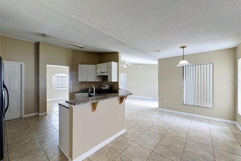 Villa ou maison à vendre à Poinciana, Floride: 4 chambres, 164.99 m2 № 2147925 - photo 29