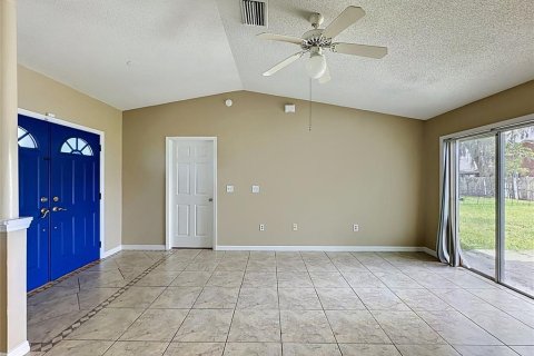 Villa ou maison à vendre à Poinciana, Floride: 4 chambres, 164.99 m2 № 2147925 - photo 27