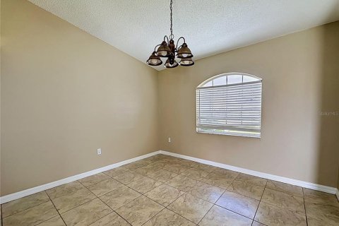 Villa ou maison à vendre à Poinciana, Floride: 4 chambres, 164.99 m2 № 2147925 - photo 22