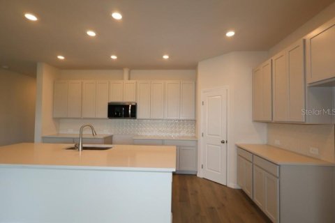 Casa en venta en Plant City, Florida, 4 dormitorios, 228.82 m2 № 2208945 - foto 7