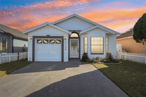 House in Orlando, Florida 3 bedrooms, 112.97 sq.m. № 1560200 - photo 1
