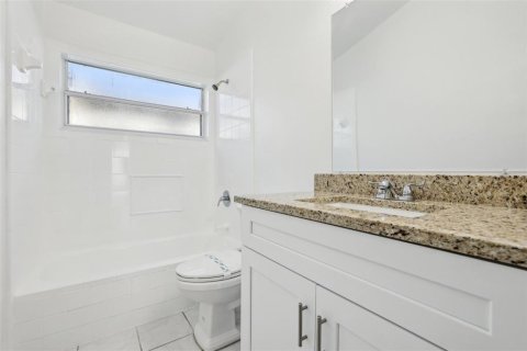 House in Orlando, Florida 3 bedrooms, 112.97 sq.m. № 1560200 - photo 17