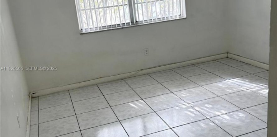 Condo à Doral, Floride, 2 chambres № 1986554