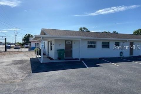 Commercial property in Port Charlotte, Florida 319.58 sq.m. № 1430566 - photo 3