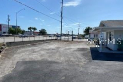 Commercial property in Port Charlotte, Florida 319.58 sq.m. № 1430566 - photo 1