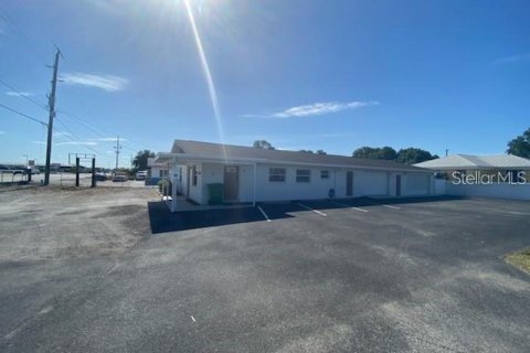 Commercial property in Port Charlotte, Florida 319.58 sq.m. № 1430566 - photo 4