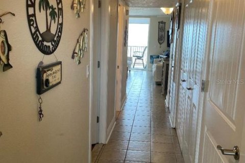 Condominio en venta en Indian Shores, Florida, 1 dormitorio, 69.68 m2 № 2423812 - foto 17