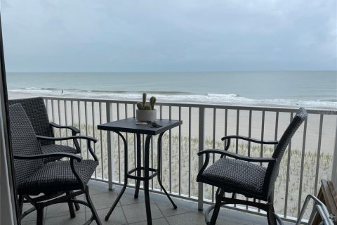 Condominio en venta en Indian Shores, Florida, 1 dormitorio, 69.68 m2 № 2423812 - foto 4